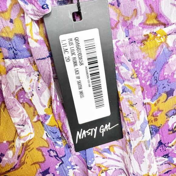 NWT Nasty Gal Plus Size Lilac Floral Lace Up Skater Dress 16 - Picture 4 of 6